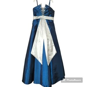 Custom made girls pageant formal  dress 38" long, blue, GUC